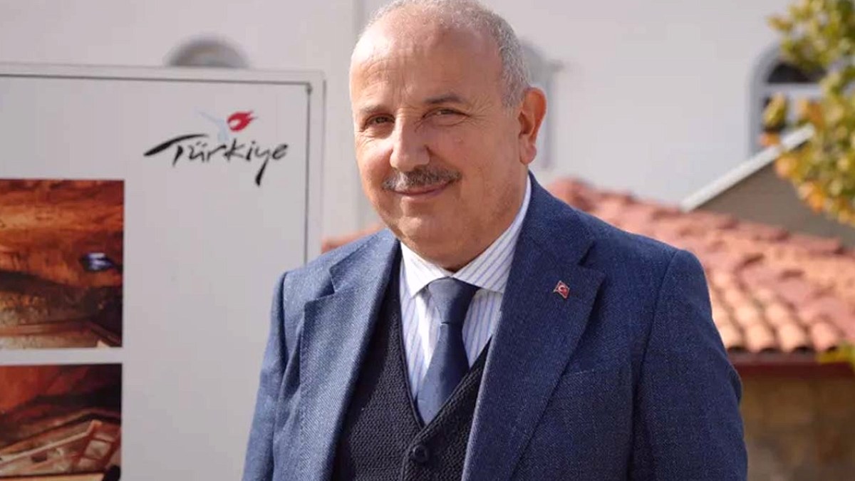 AKP'li Başkan Rüşvetten Hapis Cezası Aldı, Görevde Kalmaya Devam Ediyor