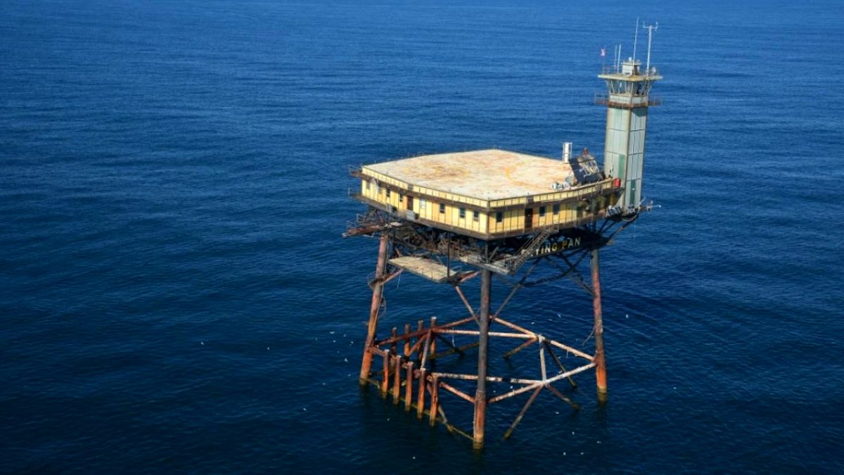 Atlantik'in Ortasında Eşsiz Bir Deneyim: Frying Pan Tower Oteli