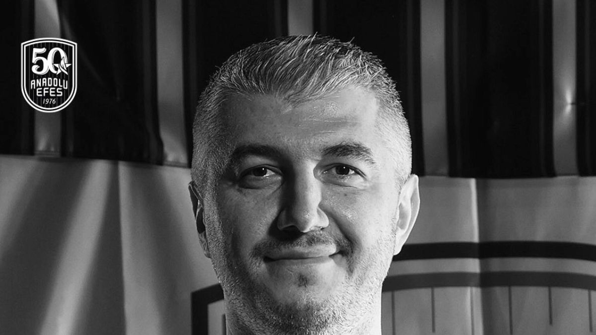 Basketbol Dünyası Yasta: Anadolu Efes'in Başarılı Antrenörü Serhat Güneş Vefat Etti