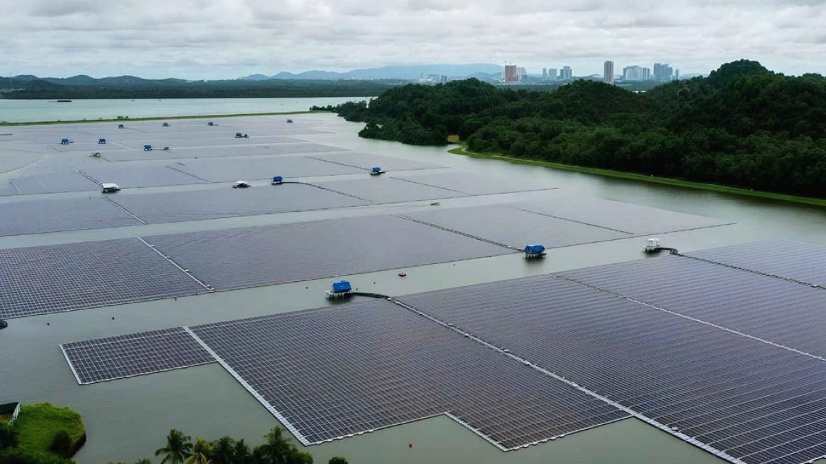 Singapur'dan Dev Adım: Rezervuar Üzerine Güneş Enerjisi Santrali Kuruldu