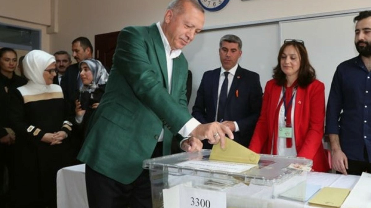 Siyasi Tansiyon Yükseliyor: Erken Seçim İhtimalleri ve İsrail Gerilimi