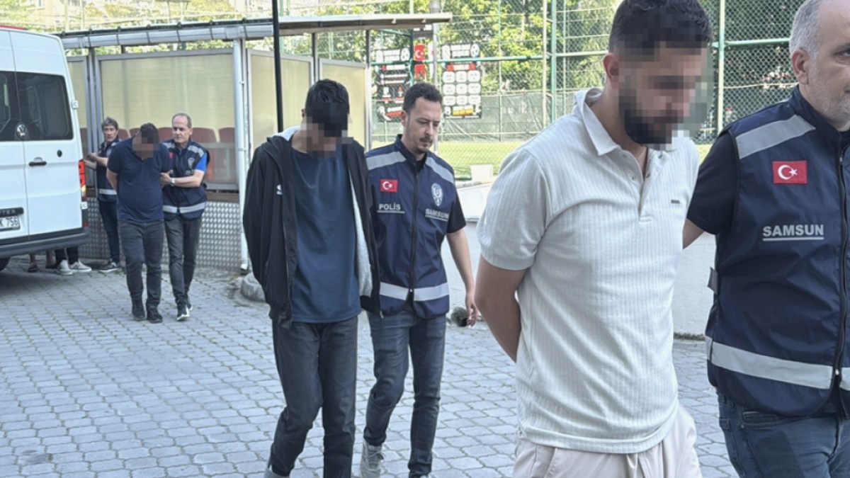Belediye Başkanı Adını Kullanan Dolandırıcılar Yakalandı