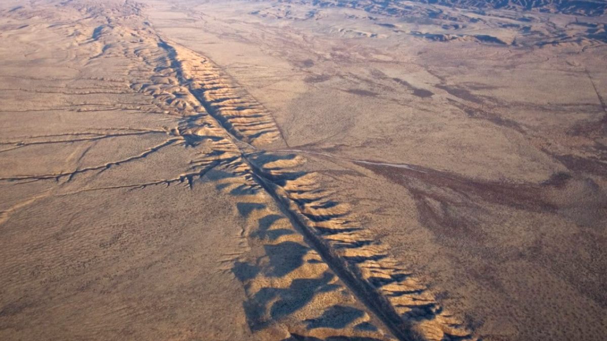 Kaliforniya'da Tektonik Gerilim Zirvede: Yıkıcı Deprem Kapıda mı?
