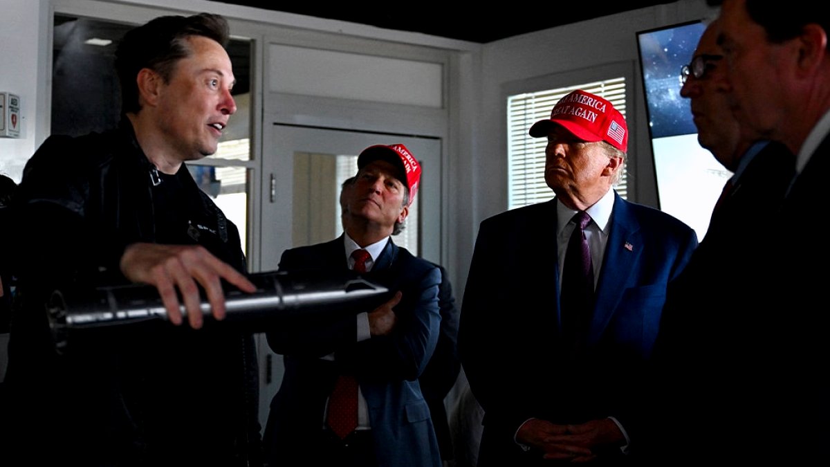 SpaceX Halka Arzında Rekor Kırıldı: Elon Musk Trilyon Dolar Barajını Aştı