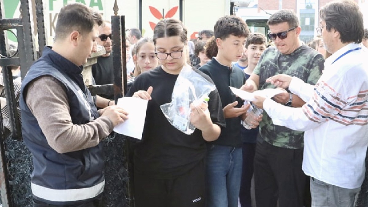 LGS Sınavı Başladı: Milyonlarca Öğrenci Ter Döküyor