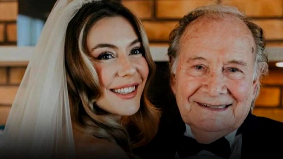 Ege Kökenli'den Sosyal Medya Yorumuna Sert Tepki: 'Dedemi Eşim Sandılar'