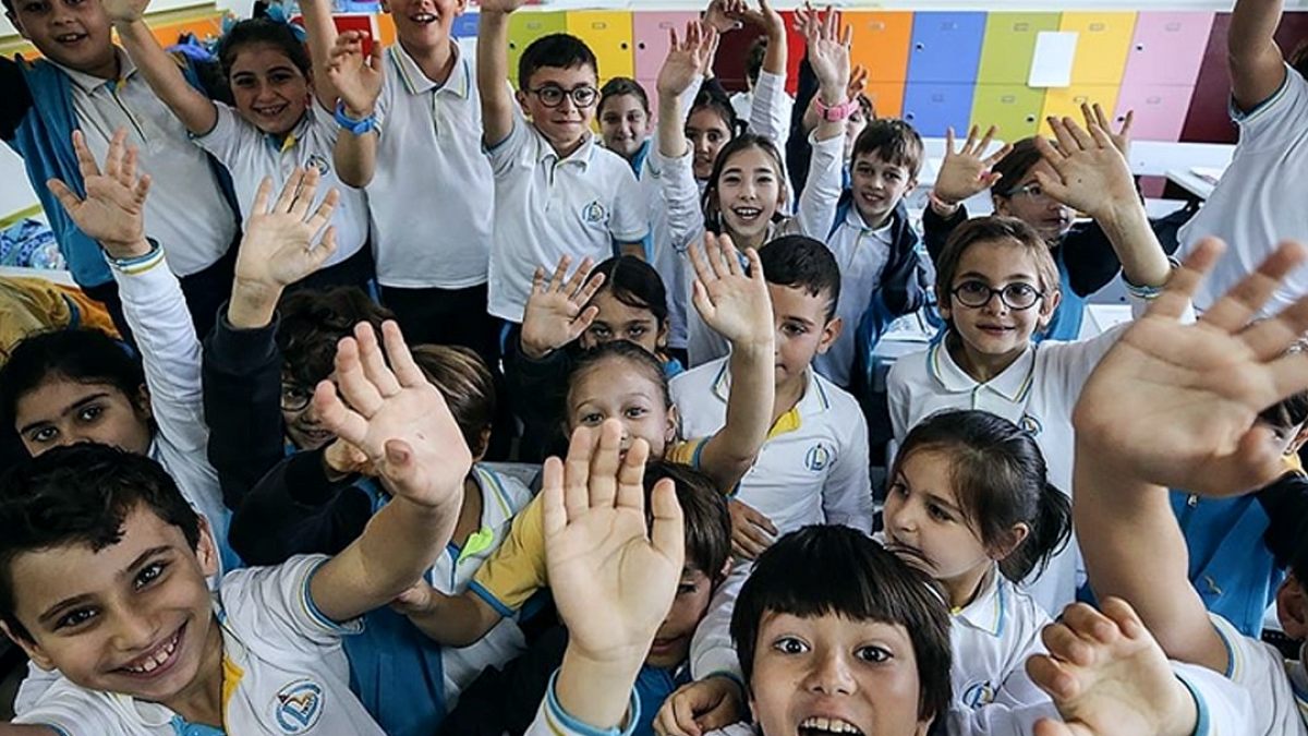 Milli Eğitim Bakanlığı 2026-2027 Takvimi: Ara Tatiller Devam Edecek