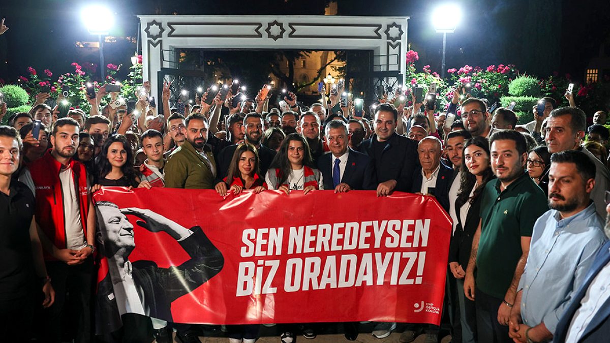 CHP Lideri Özel'den "Kıyamet Senaryosu" Uyarısı: "Cehennemin Kapılarını Açıyorlar"