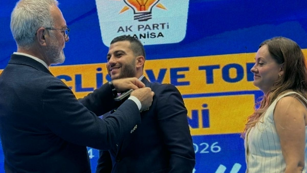 İYİ Parti'den İstifa Eden Başkan Adayı AKP'ye Geçti