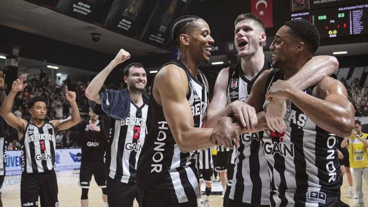 Beşiktaş-Fenerbahçe Final Biletleri Tükenmek Üzere