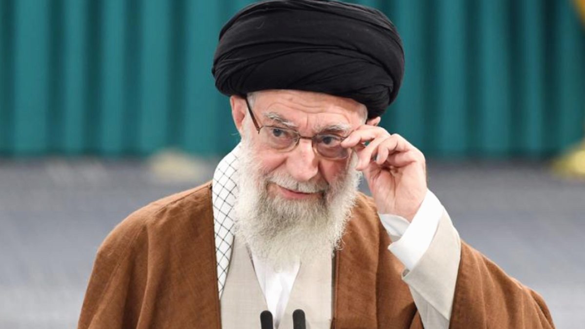 İran'ın Eski Lideri Ayetullah Hamaney İçin Cenaze Törenleri Başlıyor