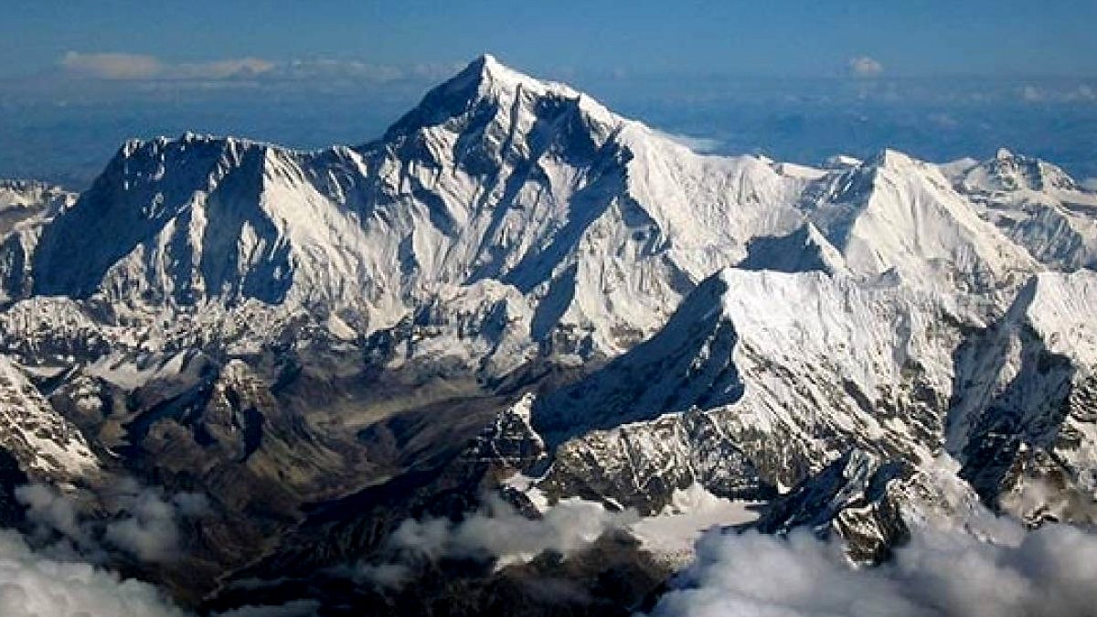 Dünyanın Zirvesi Yeniden Tartışılıyor: Everest mi, Chimborazo mu?