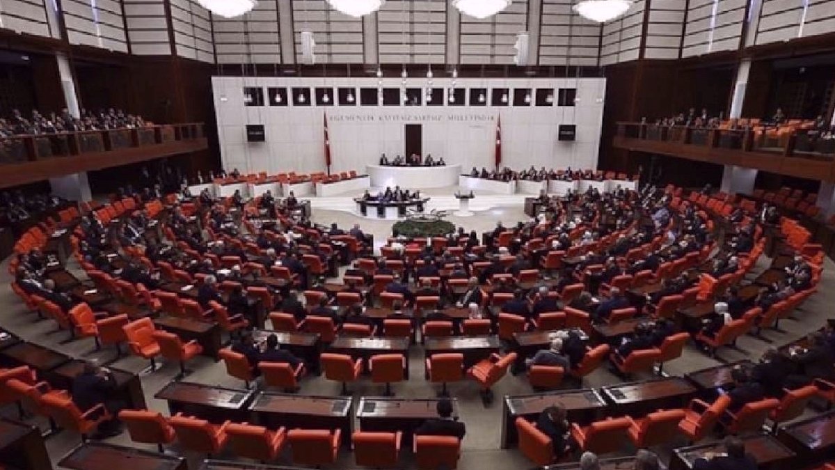 TBMM'den Siyasi Partilere Kapasite ve Ziyaretçi Kuralları Hatırlatması