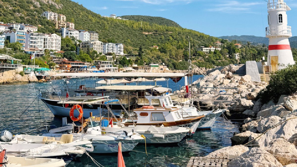 Yapay Zeka Türkiye'nin En İyi 5 Tatil Destinasyonunu Seçti