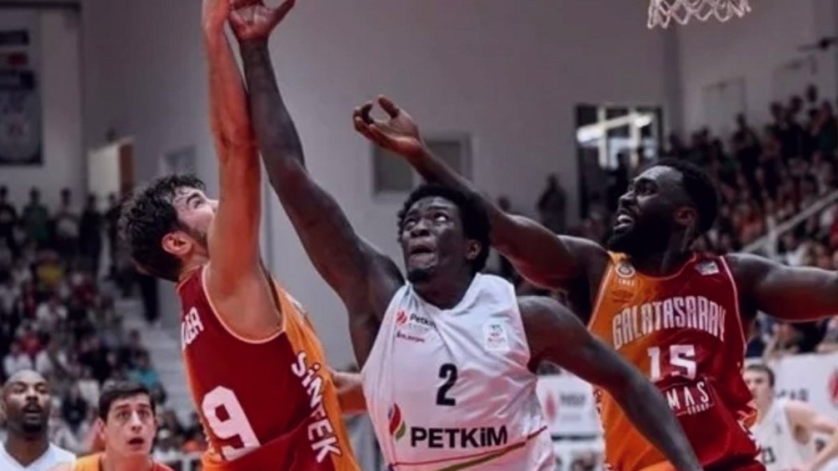 Aliağa Petkimspor, Skorer Oyuncu Khyri Thomas'ı Yeniden Kadrosuna Dahil Etti