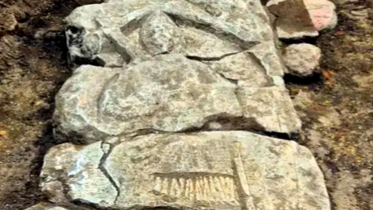 Polonya'da Dondurma Dükkanı Altında Orta Çağ Şövalye Mezarı Bulundu
