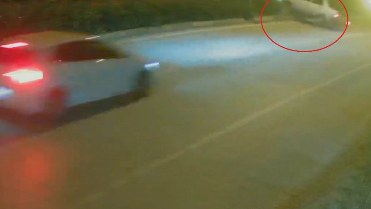 Bursa'da Sürücüsünün Hakimiyetini Kaybettiği Otomobil Takla Attı: Esnaftan Hızlı Müdahale