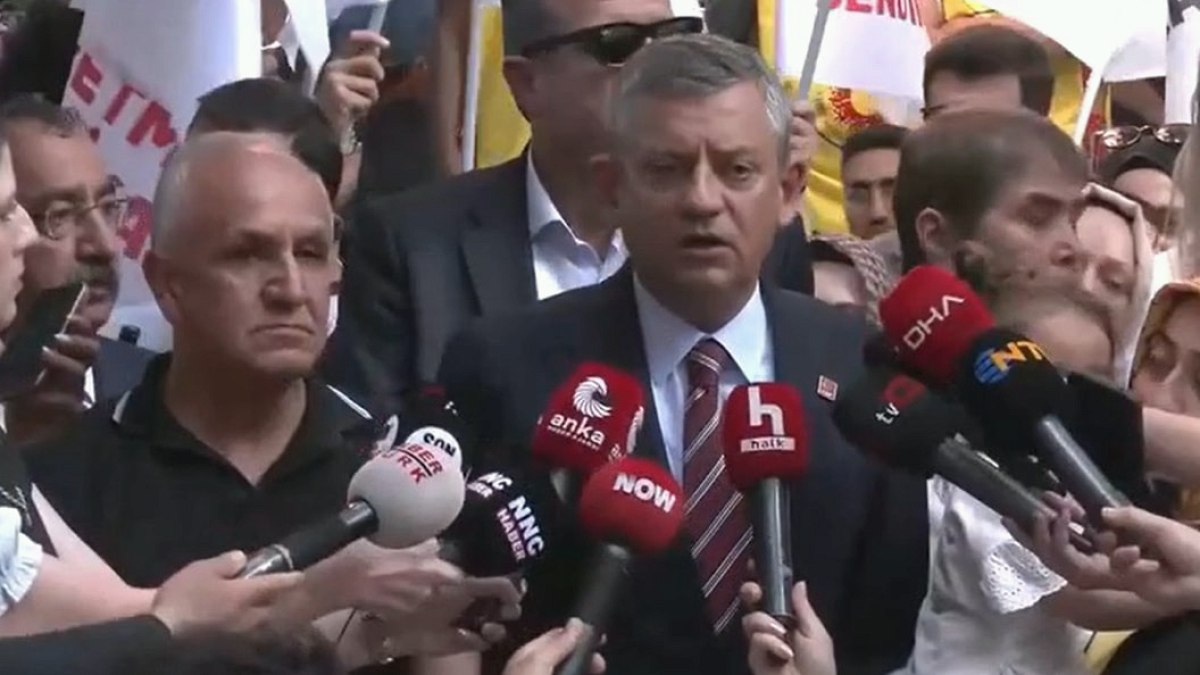 Öğretmenler İçin Çağrı: Özel'den Bahçeli'ye Kilit Mektup