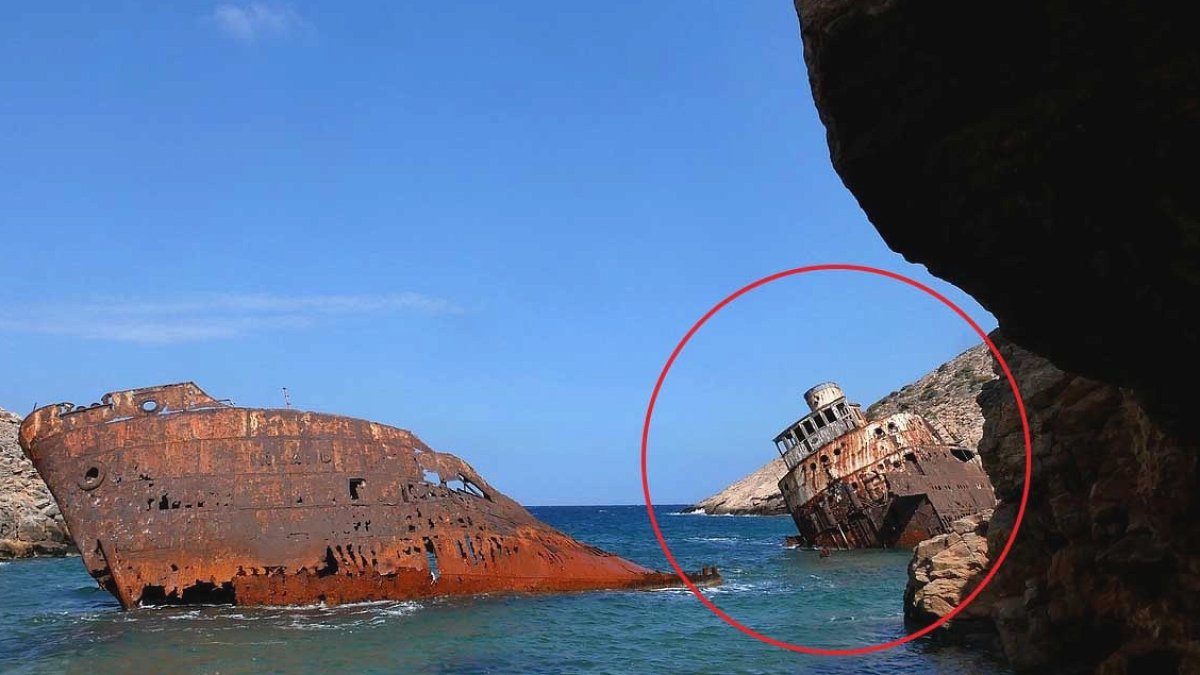 Şili Kıyılarında Yüzyıllık Gemi Enkazı Zamana Meydan Okuyor