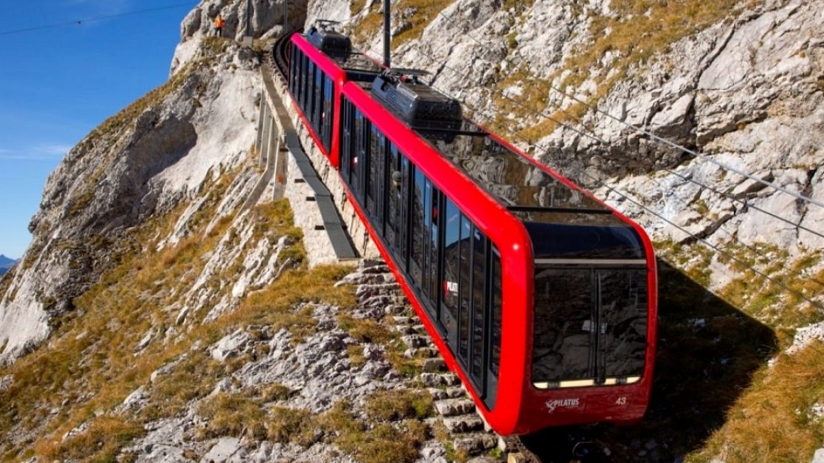 Dünyanın En Dik Dişli Demiryolu: Pilatus Dağı'nın Zirvesine Nefes Kesen Yolculuk