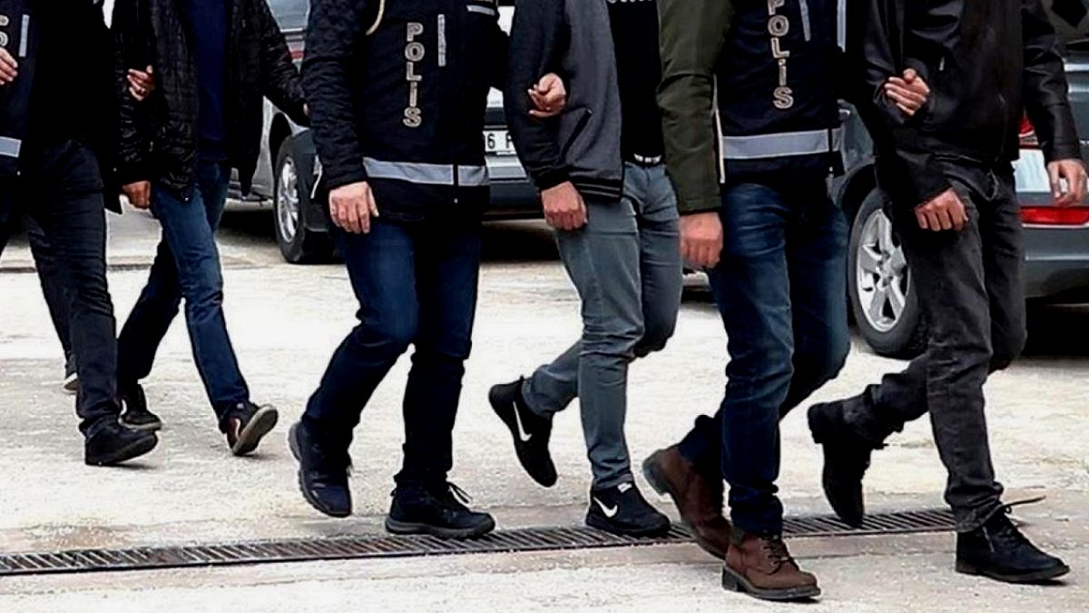 Sosyal Medya Suç Örgütlerine Karşı Büyük Operasyon: 258 Gözaltı