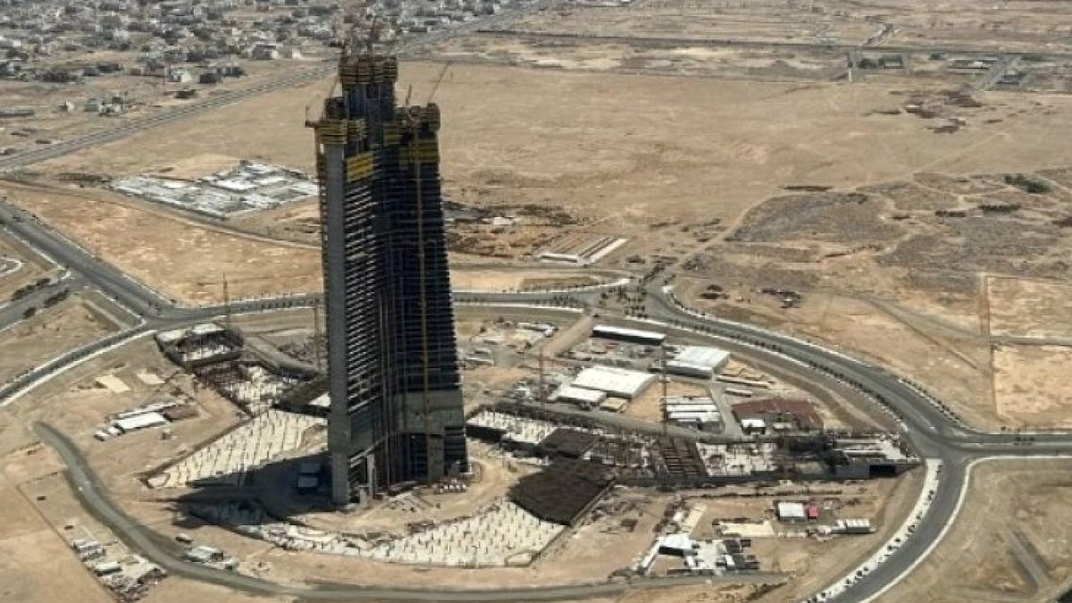 Suudi Arabistan'da Rekor Kıracak Gökdelen: Cidde Kulesi Zirveye Koşuyor
