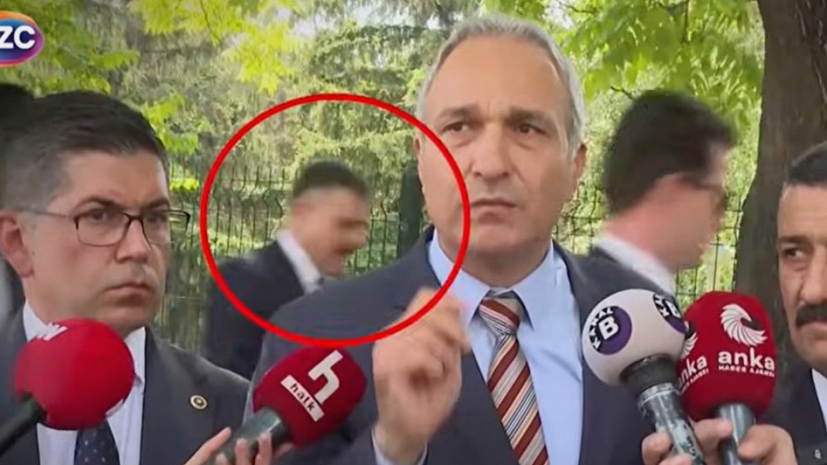Bakan Çiftçi'nin Tepki Çeken Görüntüsü: Olay Yerinden Hızla Uzaklaştı