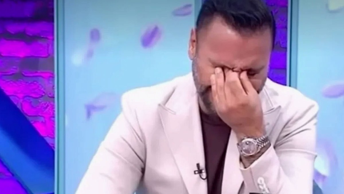 Alişan Kardeşinin Kızlarıyla Canlı Yayında Duygulandı, Gözyaşlarını Tutamadı
