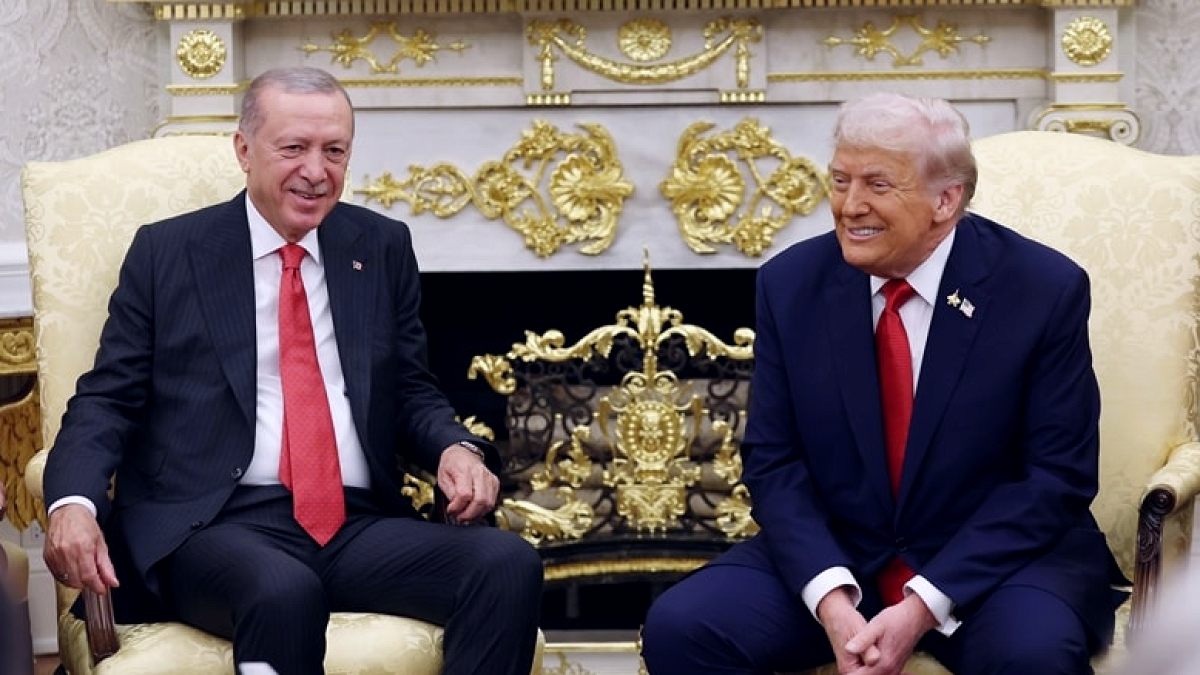 ABD Başkanı Trump'tan Türkiye Çıkarması: NATO Zirvesi İçin Ankara'ya Geliyor