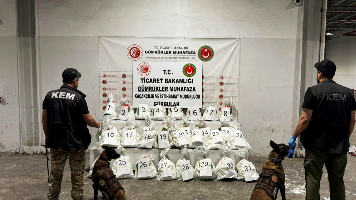 Gümrüklerde Nefes Kesen Operasyon: Milyarlarca Liralık Kaçakçılık Ağı Çökertildi