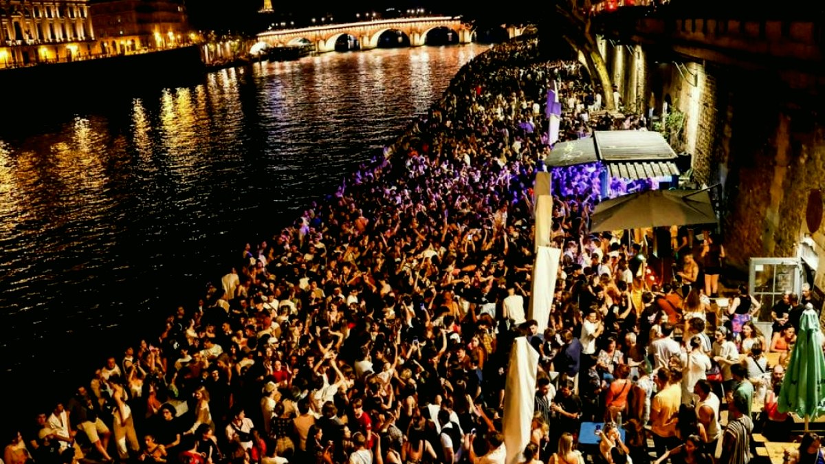 Paris Müzik Festivali İçin Milyonlar Akın Ediyor: Güvenlik Önlemleri Üst Düzeyde