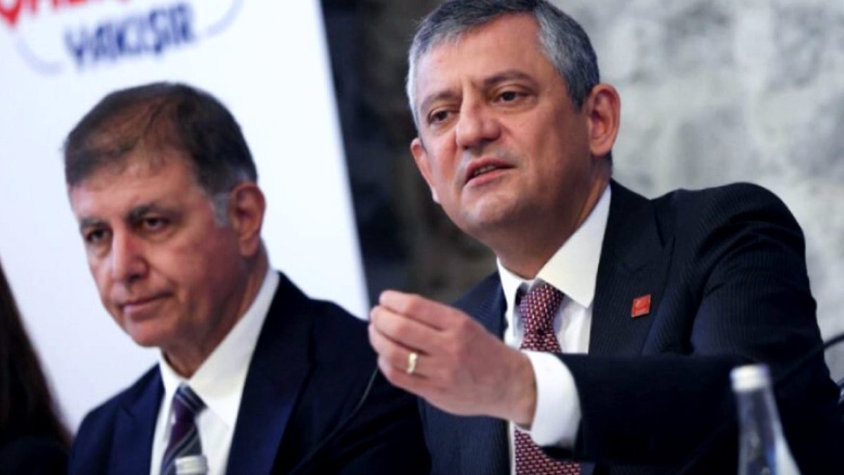 İzmir Belediye Başkanı Tugay'dan Parti İçi Kavgaya Sert Tepki: İstifa Kararı Sonrası Gerilim Yükseldi