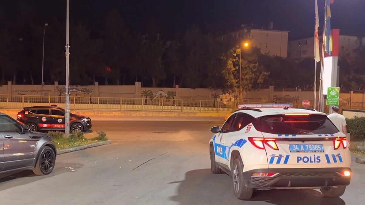 Eyüpsultan'da Akaryakıt İstasyonuna Silahlı Saldırı: 3 Yaralı
