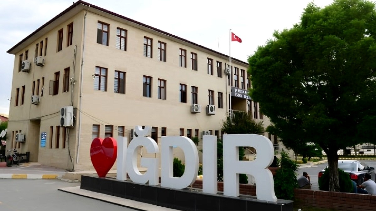 Iğdır Belediyesi'nde Şok Görevden Alınmalar: Üç Başkan Yardımcısının Akıbeti Belli Oldu