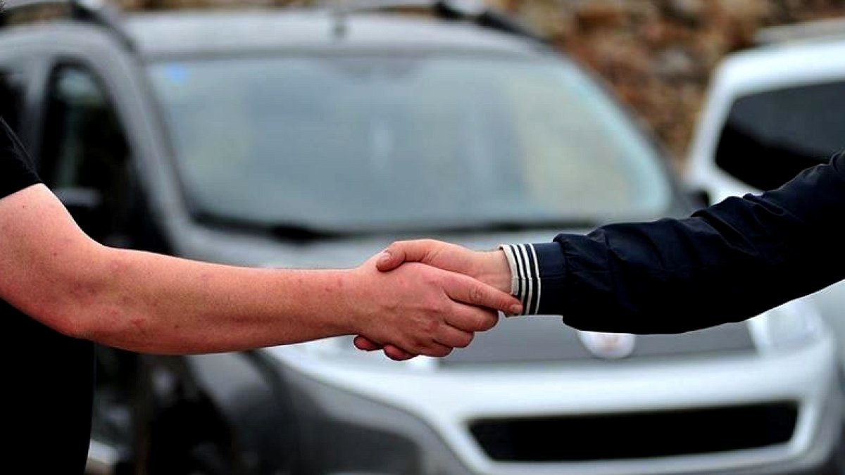 İkinci El Otomobil Piyasası: Fiyatlar Yükseliyor, Değerler Düşüyor
