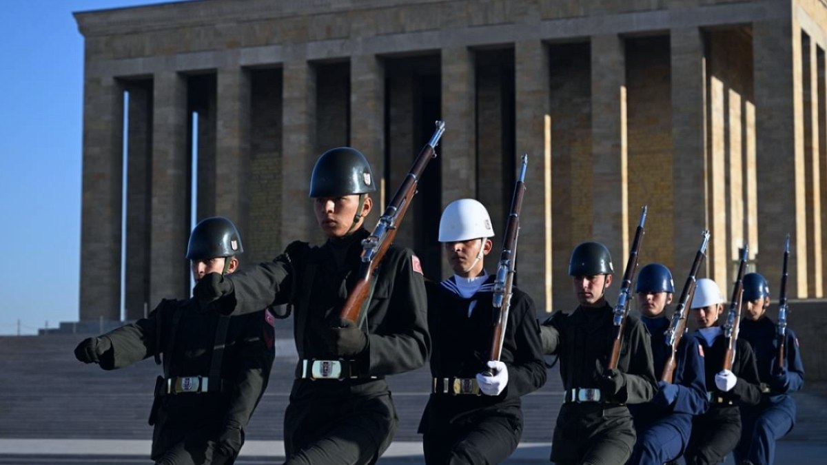 Vatandaşlardan İlginç Talepler: Kadınlara Zorunlu Askerlikten Hayvan Vergisine