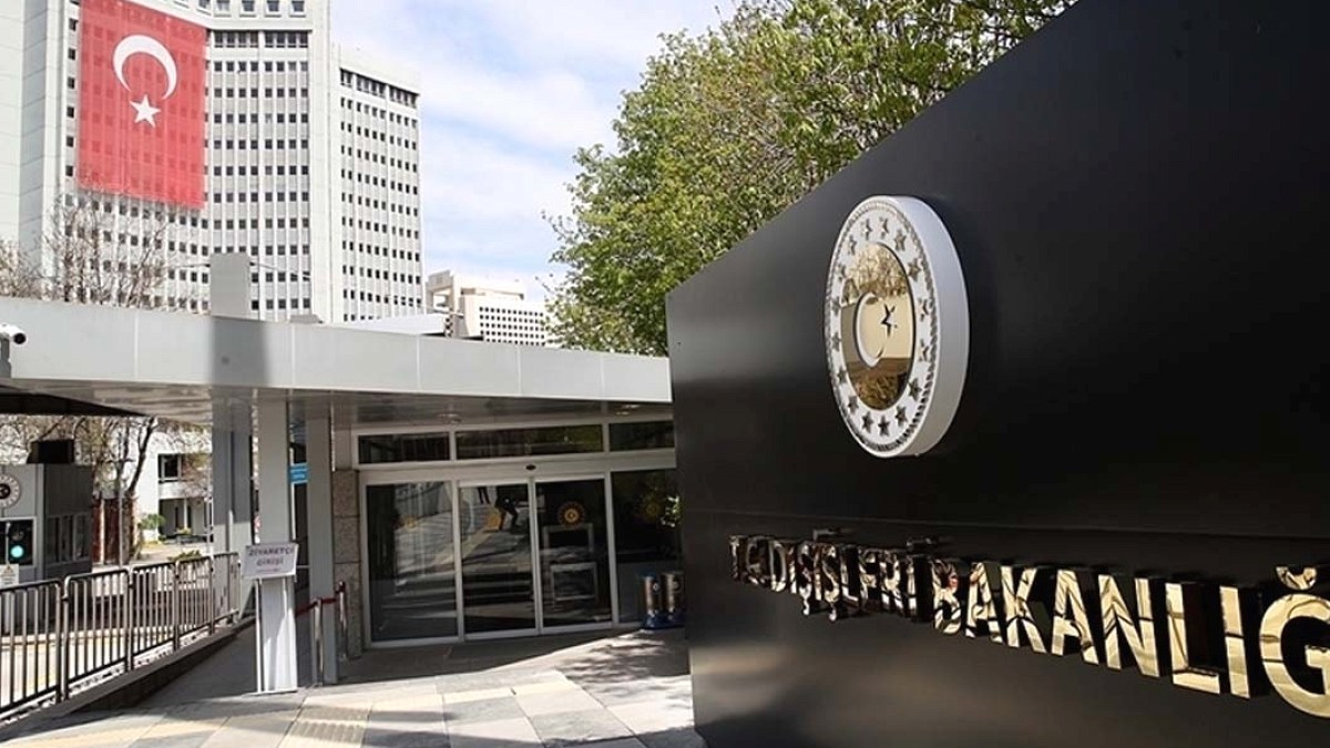Karadeniz'de Saldırıya Uğrayan Türk Vatandaşlarının Durumu Yakından İzleniyor