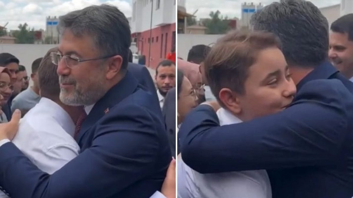 Bakan Yumaklı'dan Fenerbahçeli Minik Taraftarla Sıcak Diyalog