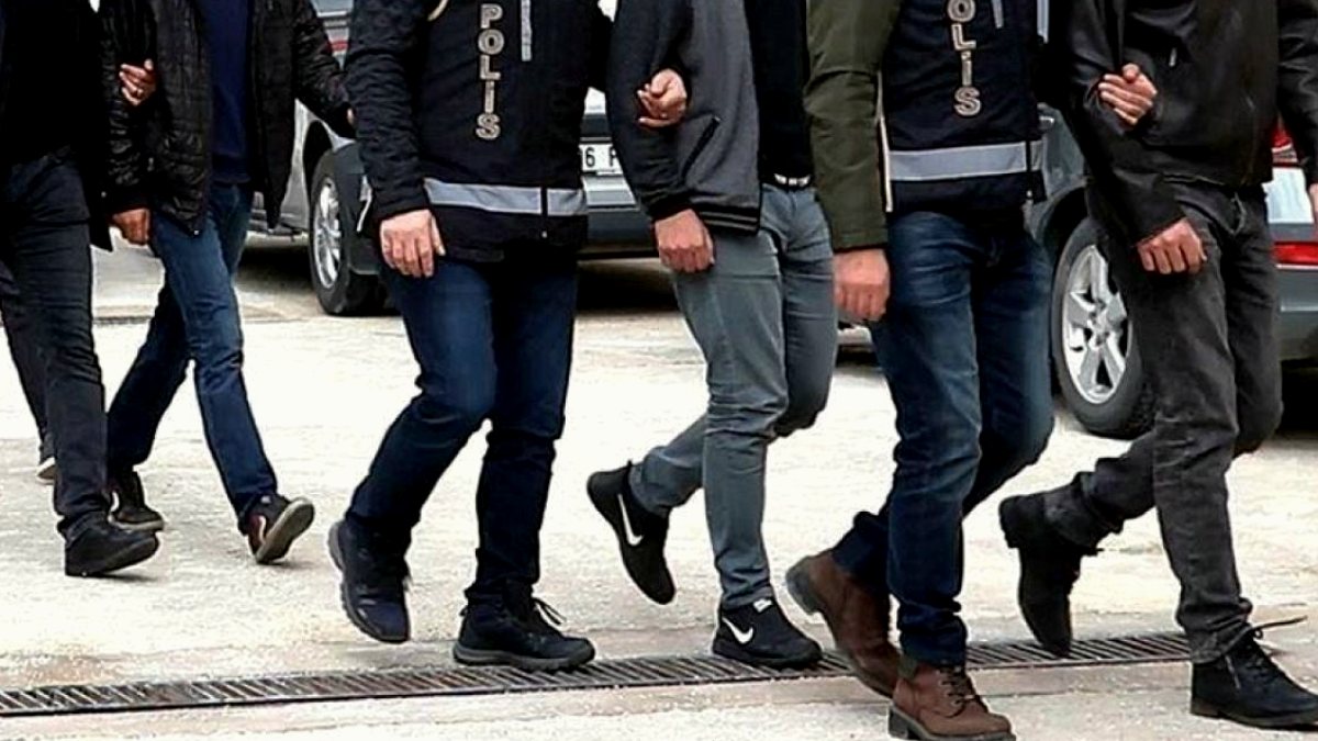 Göçmen Kaçakçılığına Büyük Darbe: 4 İlde Operasyon, 17 Tutuklama