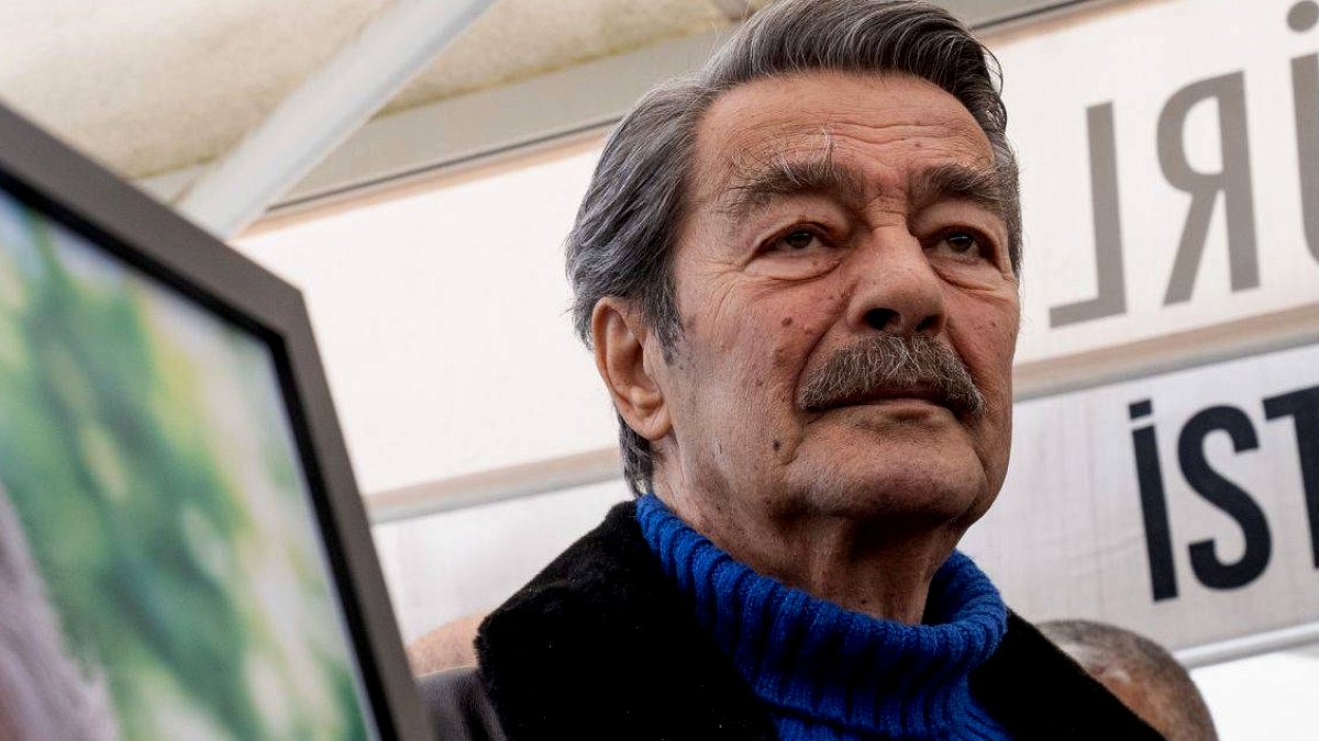 Usta Oyuncu Kadir İnanır'ı Yasa Boğan Vefat: Altun Arıca Son Yolculuğuna Uğurlandı