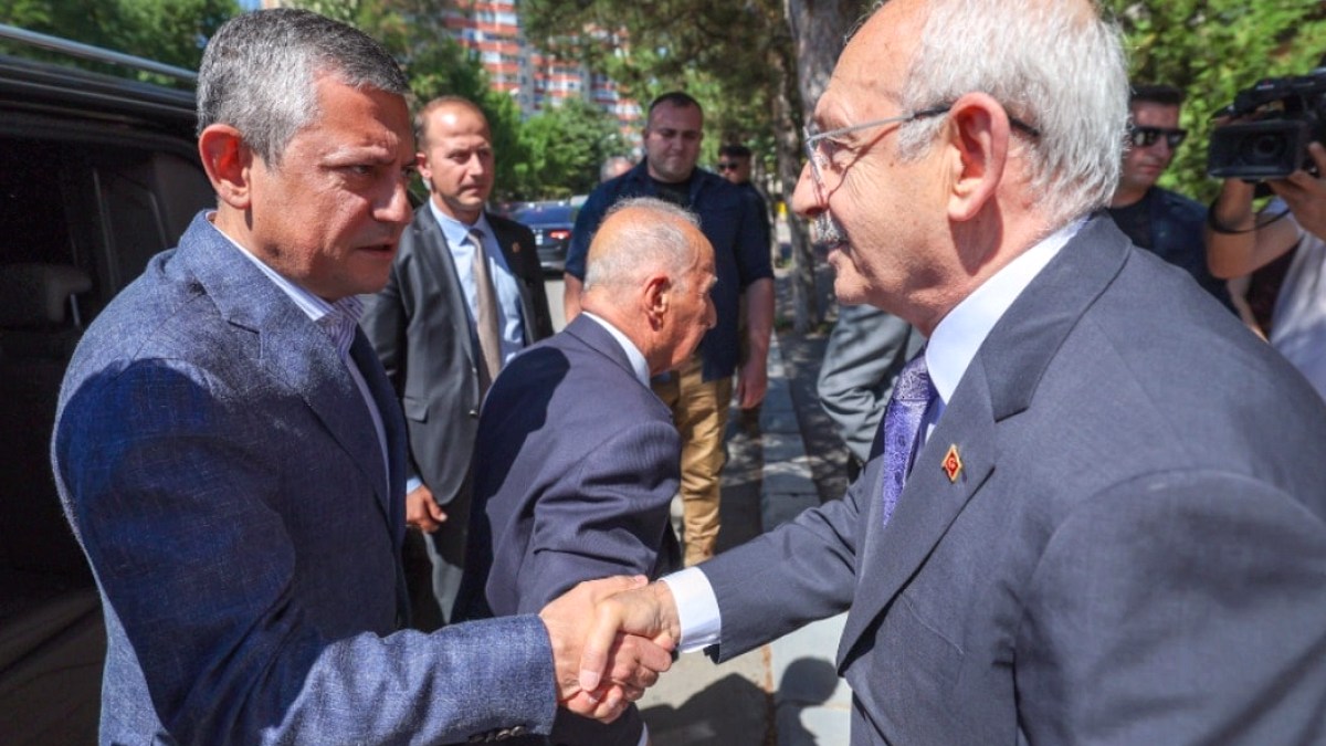 CHP Kurultay Süreci Lütfü Savaş'ın İhtarıyla Durma Noktasına Geldi