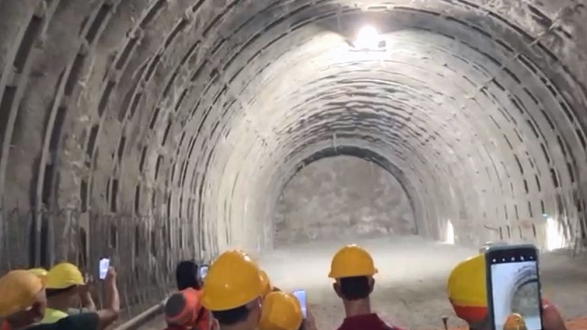 Alplerin Altında Dev Bir Ağ: İsviçre Demiryolunu Yükseltiyor