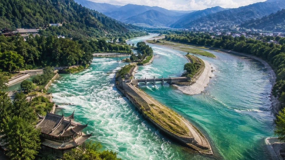 2200 Yıllık Mühendislik Harikası: Dujiangyan, Milyonları Beslemeye Devam Ediyor