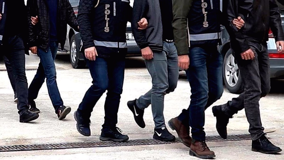 Tarihi Eser Kaçakçılarına Darbe: Binlerce Eser Ele Geçirildi