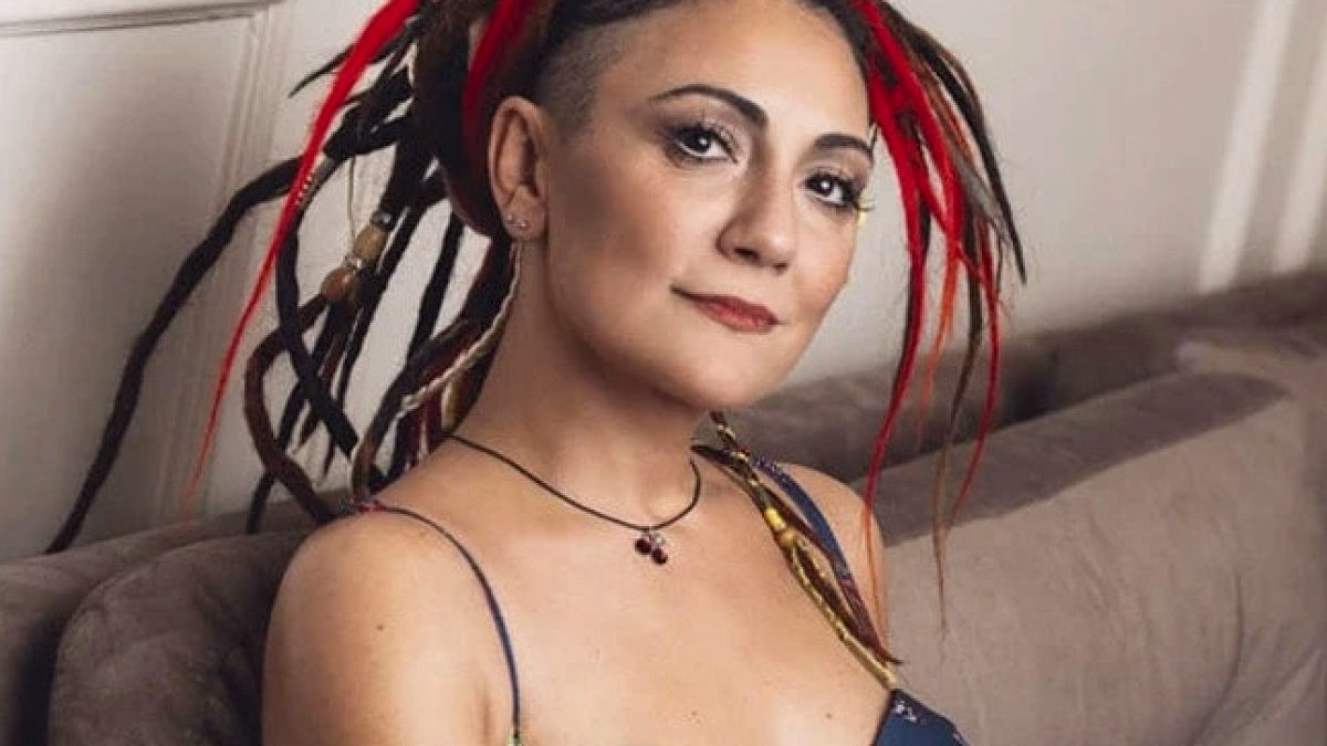 Özlem Tekin Sürprizi: Efsanevi Rockçı Yıllar Sonra İlk Kez Kameralar Karşısında