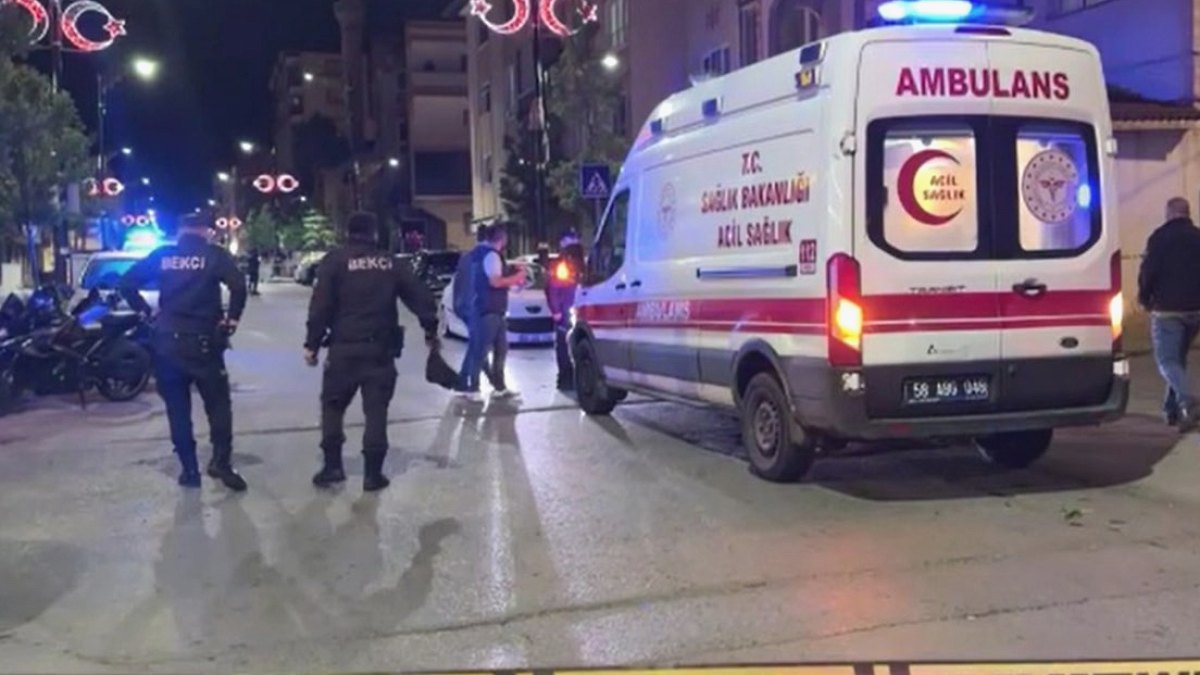 Sivas'ta Kanlı Tartışma: 4 Yaralı, Biri Ağır Durumda