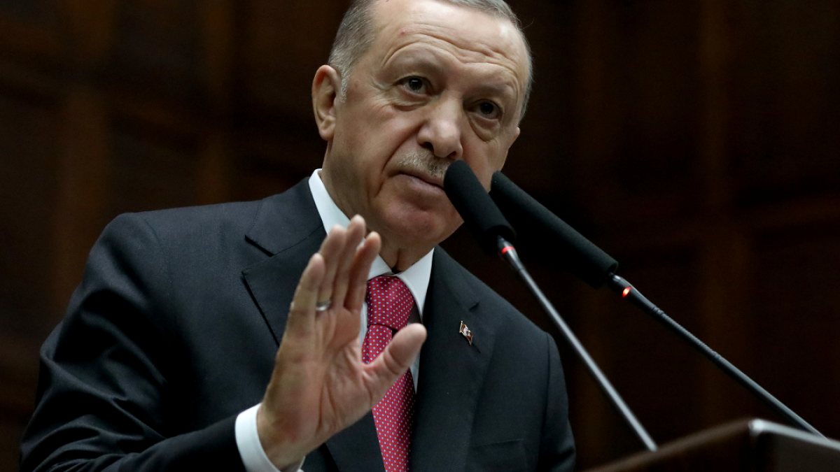 Erdoğan'dan Yeni Parti Sinyali: Kapsayıcı Büyüme ve Muhalefete Sert Eleştiriler