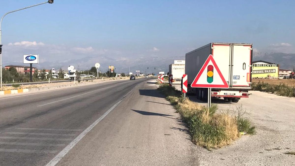 Konya'da Yol Kenarında Vurulmuş Genç Adam Bulundu: Soruşturma Başlatıldı