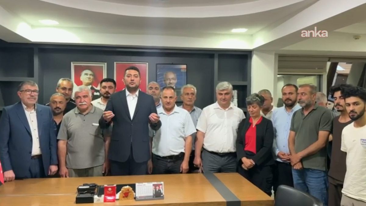 CHP Malatya İl Başkanlığı'nda Gece Yarısı Devralma Operasyonu