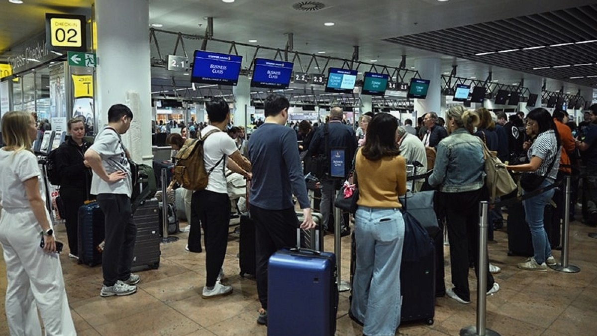 AB'nin Yeni Pasaport Sistemi Çökme Tehlikesiyle Karşı Karşıya